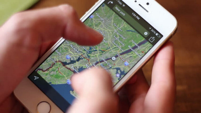 Can you use Google maps to track a cell phone?