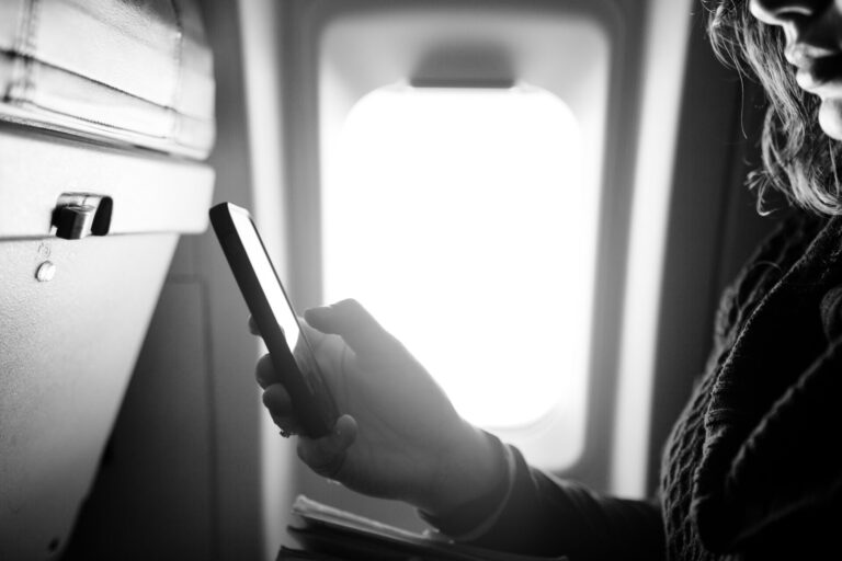 Can you text on a plane?