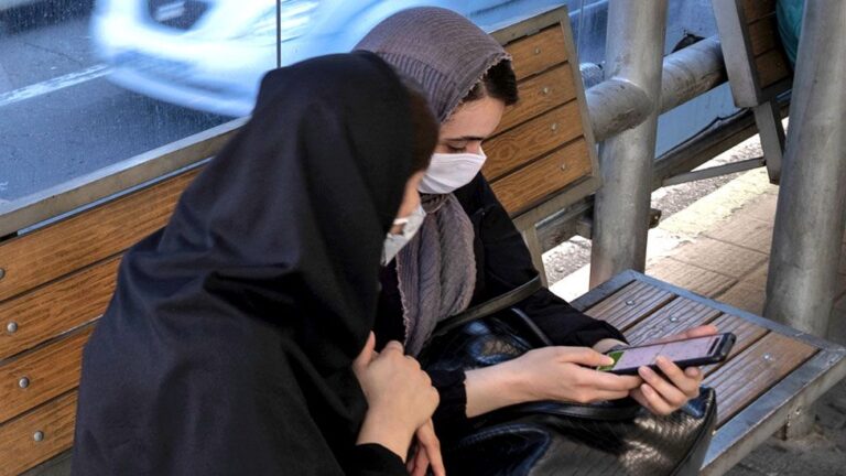 Is dating allowed in Iran?