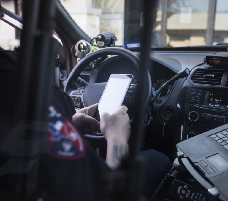 How do police use smartphones in their investigations?