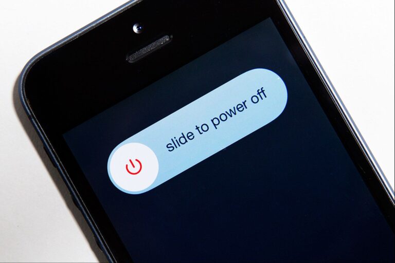 What happens when your phone is turned off?