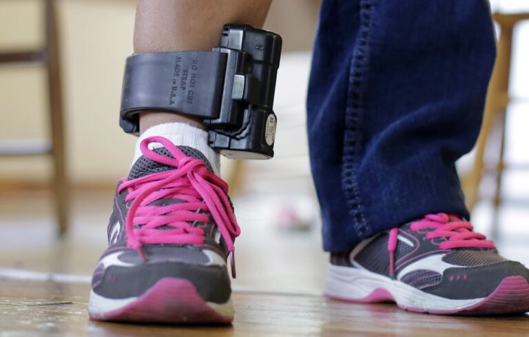 Can GPS ankle monitors listen to conversations?